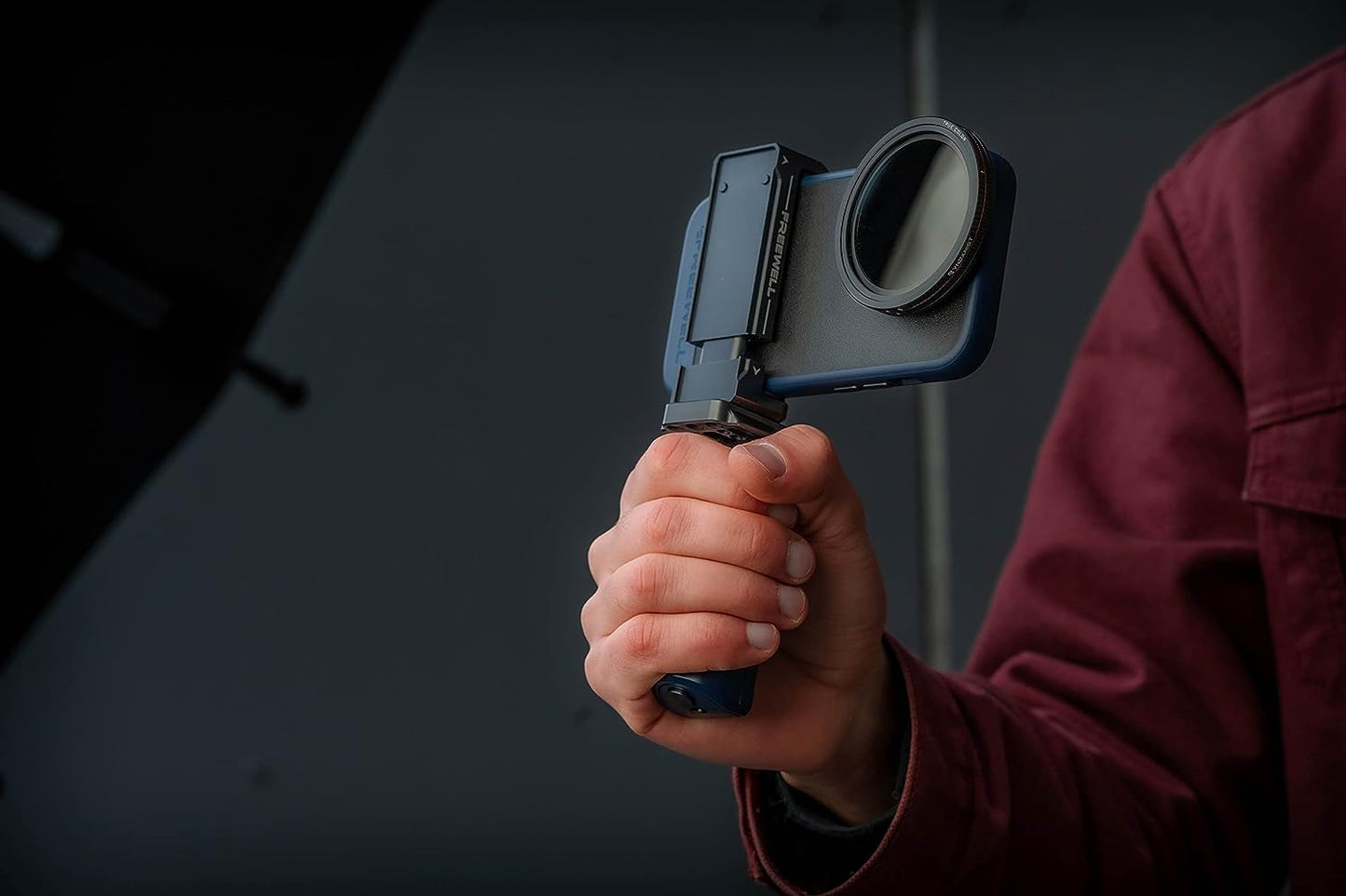 Freewell Versatile Bluetooth Smartphone Selfie Grip with ARCA Standard, Cold Shoe Mount for iPhone, Samsung Cell Phone