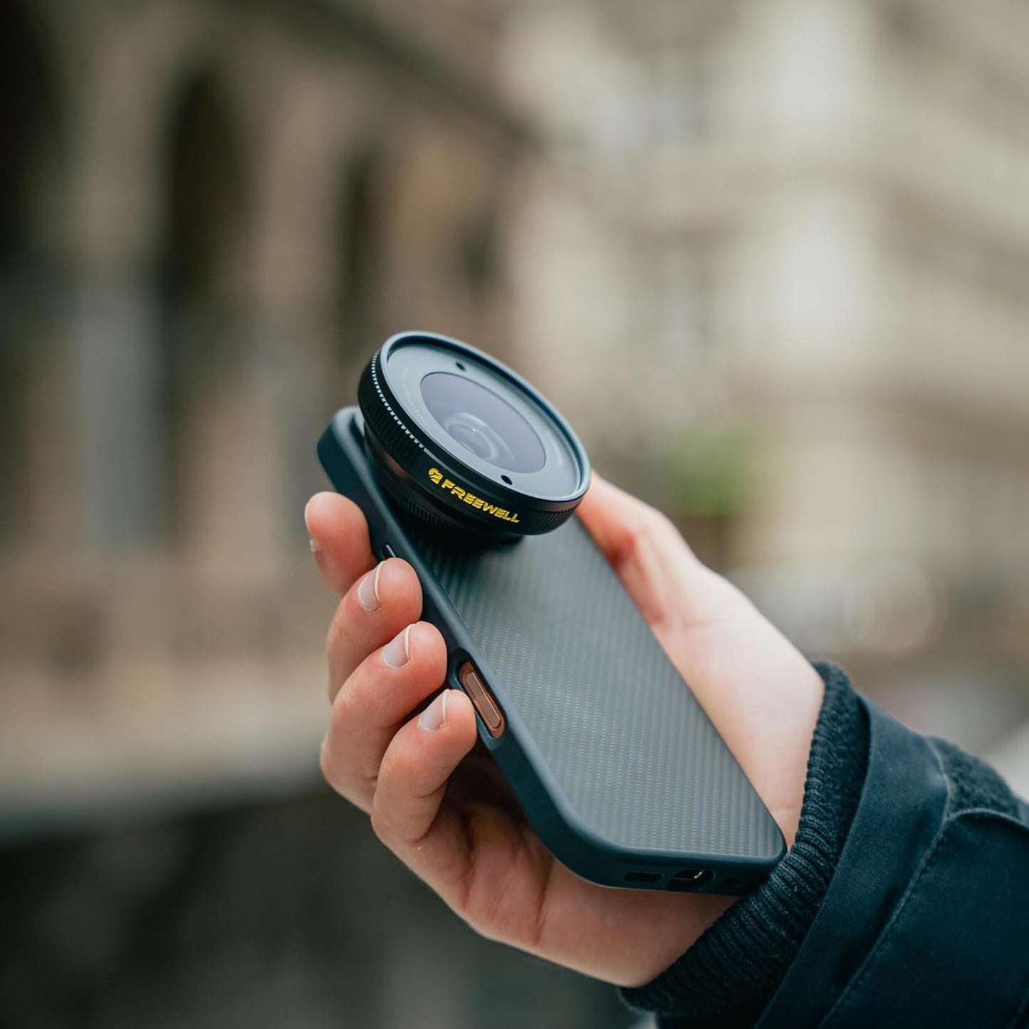 Freewell 18mm Wide Angle Lens for iPhone & Samsung 17mm Threaded Lens for Capturing Wider Scenes